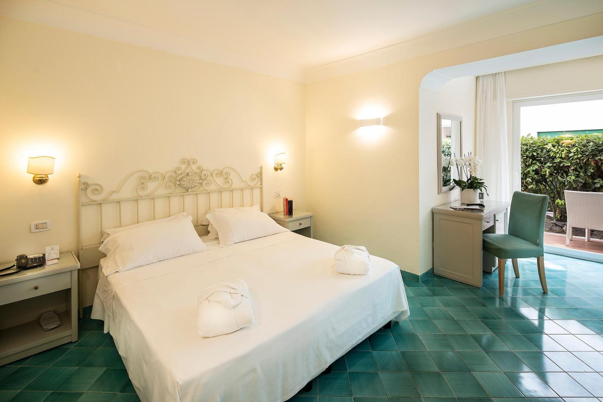 Hotel Continental Mare Ischia Esterno foto
